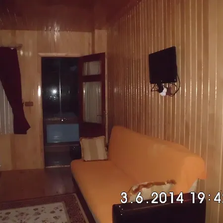 汽车旅馆 Zengin 4*