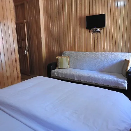 汽车旅馆 Zengin 4*